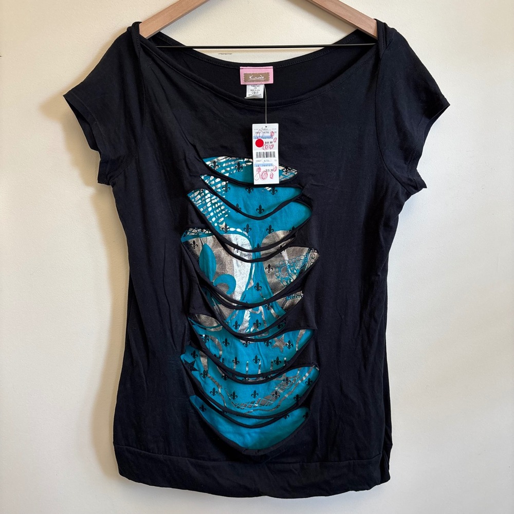 K-mode Black Slashed Cutout Graphic Top Fleur De Lis Skull 2X NWT T8170-1X